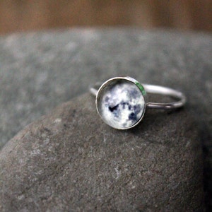 Galaxy Space Ring Sterling Silver, 8mm, Custom Sized Petite Solar System Planet and Nebula Stacking Rings Space Jewelry image 3