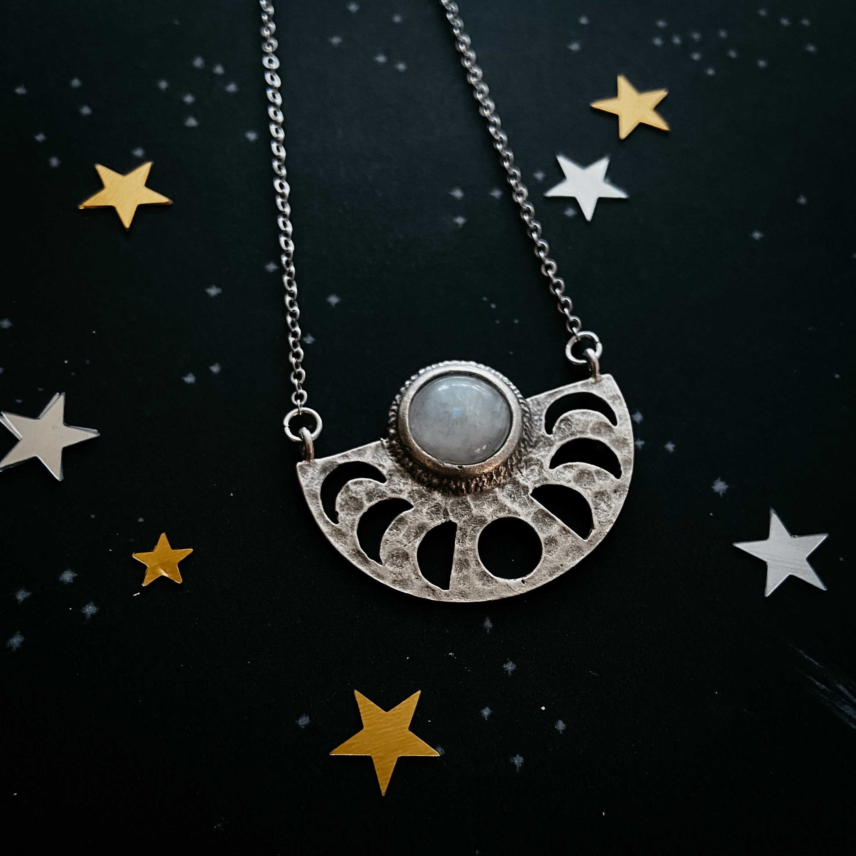 New Saturn Moon Silver Tone Pendant Lunar Stars Necklace 