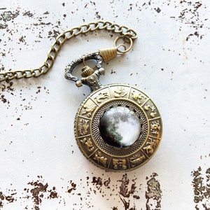 Custom Moon Phase Pocket Watch - Anniversary or Birthday Gift - How The Moon Looked On a Date - Lunar Phase Celestial Gift for Men - Zodiac