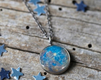 Mercurius planeet hanger - Galaxy Space ketting - antiek zilver of brons - Petite zonnestelsel - kosmische sieraden, Gemini Maagd verjaardag