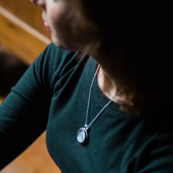 Bohemian Woman tames The Moon Glass Pendant Bronze Handmade Art Necklace Gift Present Bohemian Woman tames The Moon Glass Pendant Bronze Handmade Art Necklace Gift Present