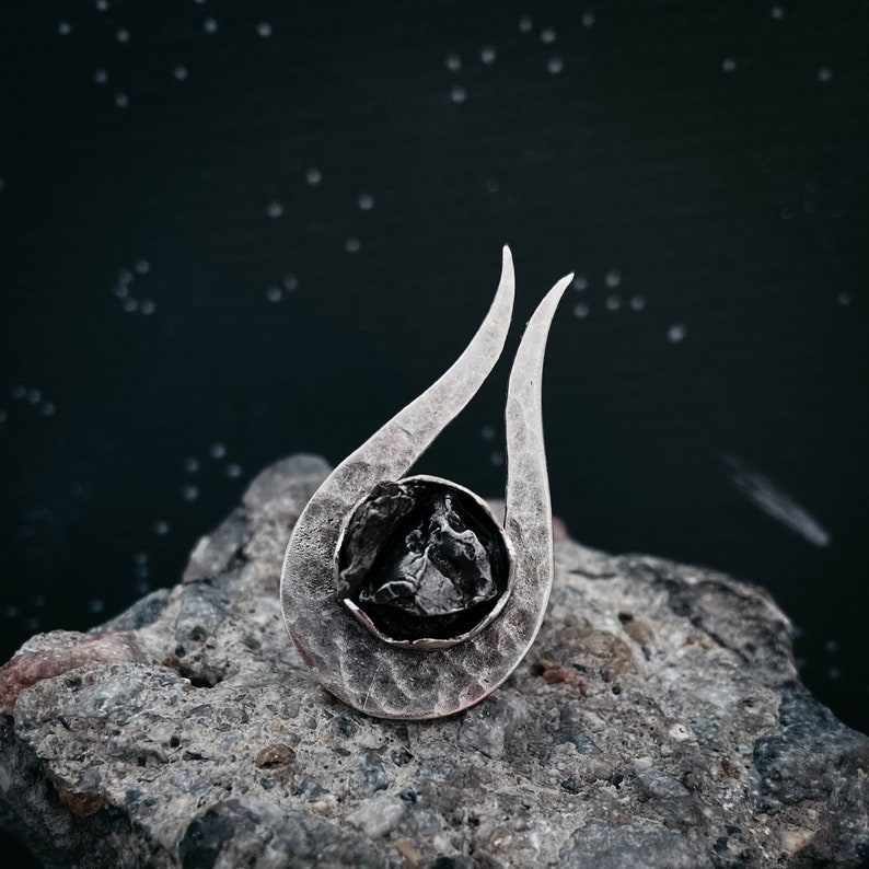 Space Celestial Jewelry Comet Ring with Authentic Campo del Cielo Raw Meteorite Shooting Star Newoise Unisex Statement Cocktail Ring
