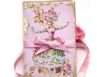 Marie Antoinette Handmade Box with Goldleaf and Four Fancy Diecut Tags