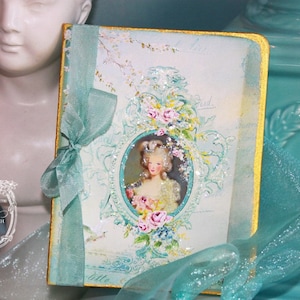 Marie Antoinette Betoverende Muziek Set van zes goudvergulde kaarten die zijn gebruikt bij het maken van Marie Style Magazine