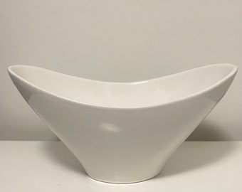 Deartis White Oval Bowl Minimalist Portugal Pottery White Serving Bowl Mid Century Modern Serverware Elegant Fruit Bowl MCM Kitchen