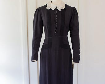 1930s Black Crepe Long Sleeve Dress With Lace Collar