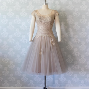 1950s Champaign Tulle And Lace Rhinestone Party Dress