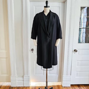 1920s Navy Blue Silk Crepe Duster Coat With Trapunto Sleeves