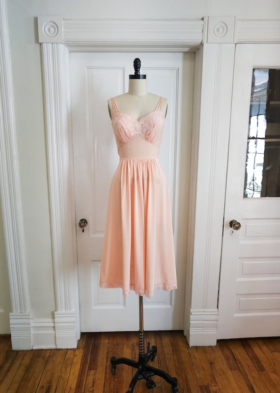 1950s Peach Pink Nylon Nightie Dress