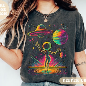 Retro Alien Graphic T-Shirt: Vintage UFO Lover Comfort Colors Tee