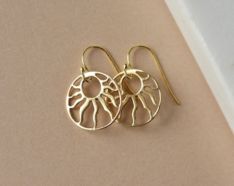 Round Gold Sun Earrings, Cut Out Circle Earrings, Minimalist Celestial Jewelry, Shiny Everyday Earrings, Gift for Her, Boho Style