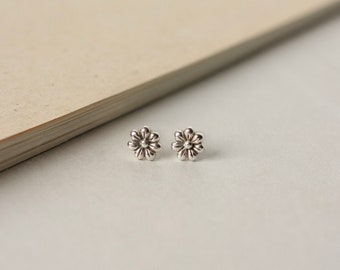Tiny Flower Studs, Sterling Silver Floral Earrings, Small Nature Inspired Studs, Minimalist Everyday Jewelry, Gardener Gift for Women Girls