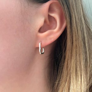 Hammered Sterling Silver Hoop Earrings, Small Square Everyday Hoops, Modern Geometric Earrings, Minimalist Jewelry, Birthday Gift for Her