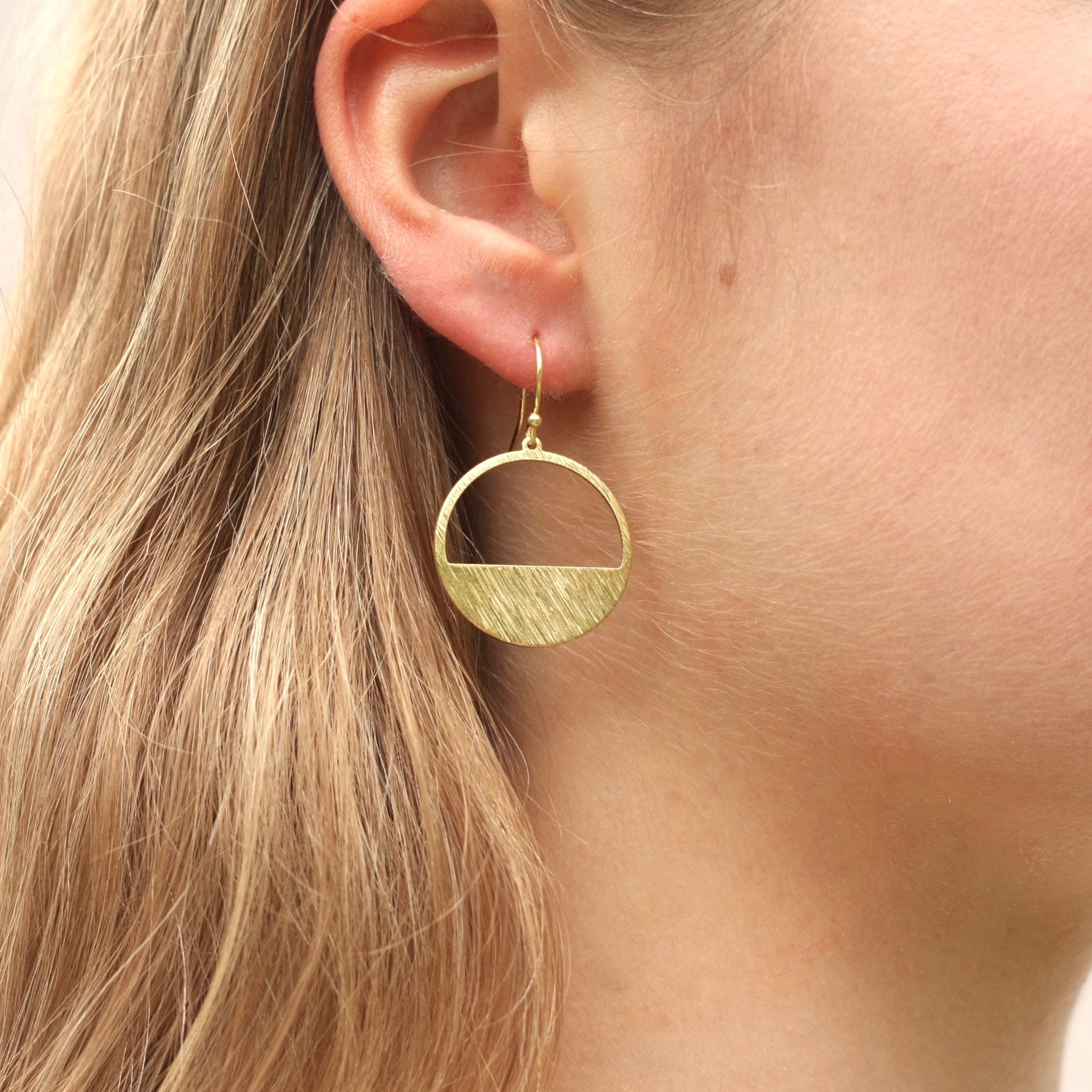 Forfatning Træts webspindel infrastruktur Round Brass Geometric Earrings Modern Brass Jewelry Textured | Etsy