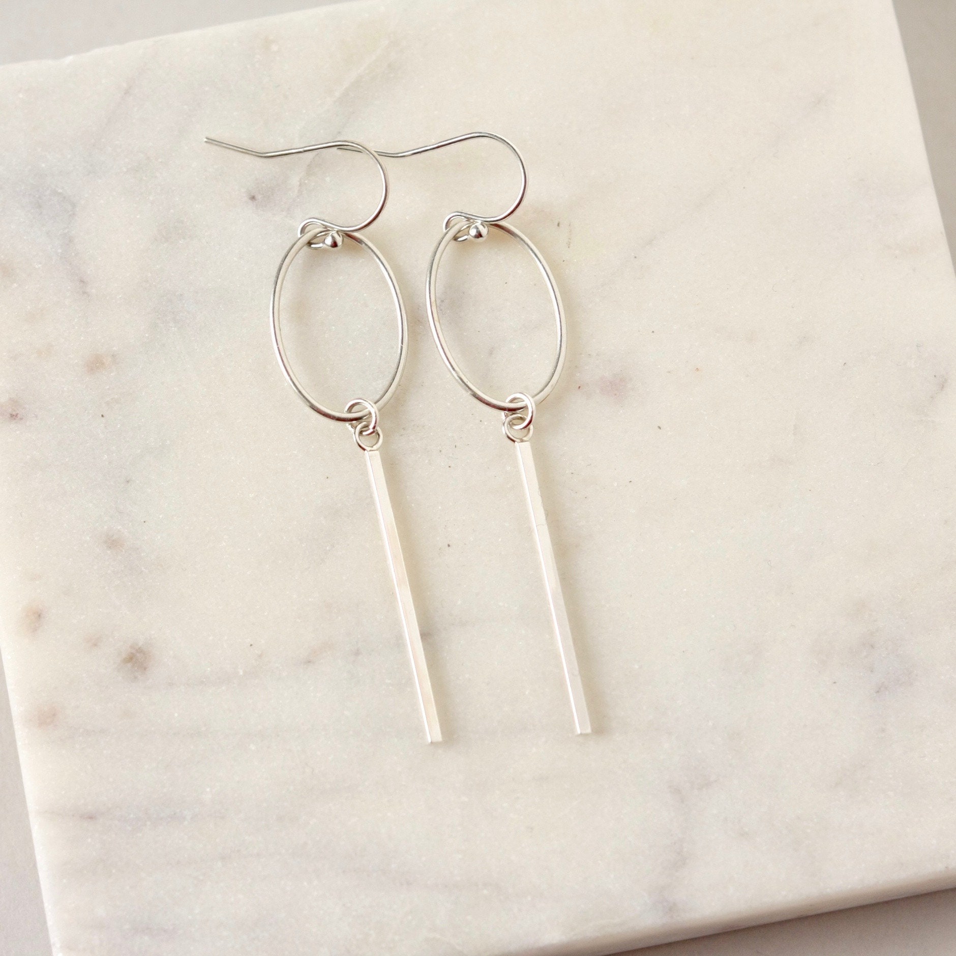 Simple Stick Bar Earrings Jewelry Trendy Minimalist Geometry Earrings with Black Stone Bead Jewelry