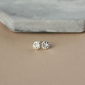 Sterling Silver Flower Studs, Small Round Stud Earrings, Minimal Floral Jewelry, Everyday Botanical Earrings, Gift for Her, Nature Inspired