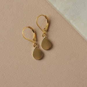 Dainty Gold Teardrop Earrings, Simple Lever back Earrings, Minimalist Everyday Jewelry, Modern Gold Accessory, Birthday Gift For Her