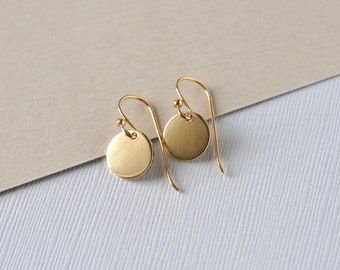 Small Gold Circle Earrings, Dainty Disc Earrings, Minimalist Gold Jewelry, Simple Everyday Earrings, Gift for Women, Gold Accessories