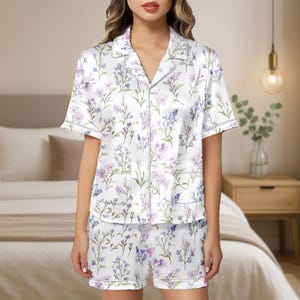Boho Cottagecore Satin Pajamas, Wildflowers Women Pajamas, Vintage Floral Pajamas Set, Botanical Floral Pjs, Nature Lover Gift