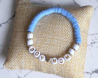 Braccialetto per mamma di un maschietto / Braccialetto con nome personalizzato / Gioielli personalizzati per la maternità / Regalo per la mamma con perline / Nome del bambino / Neutro delicato