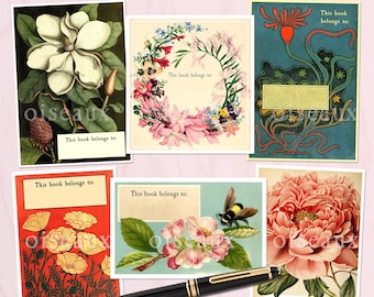 Puede incluir: Una colección de 24 etiquetas para libros con motivos florales variados que incluyen ilustraciones botánicas de una magnolia, una corona de flores, amapolas, un abejorro sobre flores y una peonía, todas con el texto This book belongs to.