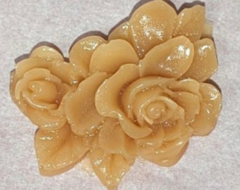3.8oz of  Five sea salt Caramel Flowers.  Perfect for Mothers Day! Gift box. Twelve dollars
