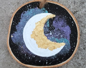 Moon Phase Ornaments, Crescent Moon Wood Slice Ornaments, Wood Slice Art, Moon Décor, Pagan Gifts, Moon Lover Gifts, Painted Wood Art, Luna