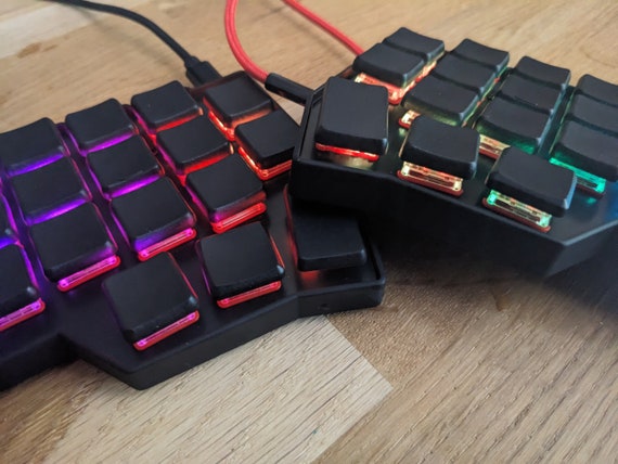 Corne V4.1 Choc Low-profile - Fully Assembled Split Keyboard Corne V4.1 Choc Low-profile - Fully Assembled Split Keyboard