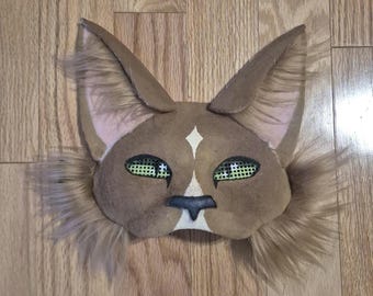 Brown therian cat mask