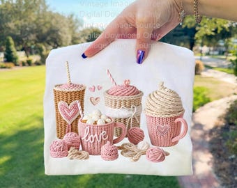 GARN VALENTINE COFFEE Png, gemütliche rosa Kaffeeliebe Png, gestrickte Tasse Valentine Design, süße heiße Kakaotassen, Sublimation & Shirt Grafik