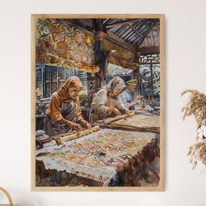 Könnte beinhalten: Aquarellmalerei von Kunsthandwerkern bei der Arbeit in einer Werkstatt. Zwei Frauen und ein Mann konzentrieren sich auf die Herstellung von gemusterten Textilien. Die Szene spielt in einer rustikalen Open-Air-Struktur mit detaillierten architektonischen Elementen und hängenden Stoffen.