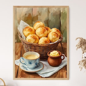 Op de afbeelding: Een rustiek stilleven met een rieten mand gevuld met vers gebakken broodjes, een kopje koffie en een klein schaaltje boter. De scène speelt zich af op een houten tafel met een witte servet.