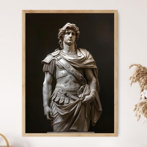 Impression d'art hellénistique d'Alexandre le Grand, pose héroïque, armure détaillée