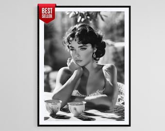 Elizabeth Taylor Photo Print: Vintage Hollywood Glamour Art