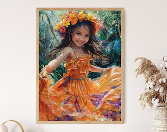 Puede incluir: Una niña pequeña con un vestido naranja brillante, una corona de flores y una expresión alegre. Está rodeada de exuberante vegetación verde.