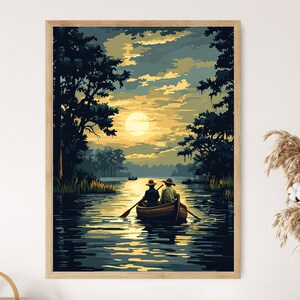 Pode incluir: Uma impressão artística emoldurada retrata uma serena cena de pôr do sol. Duas pessoas num barco deslizam por um lago calmo, com o sol a pôr-se ao fundo. A obra de arte apresenta uma paleta de cores de azuis, verdes e amarelos, criando uma atmosfera tranquila.