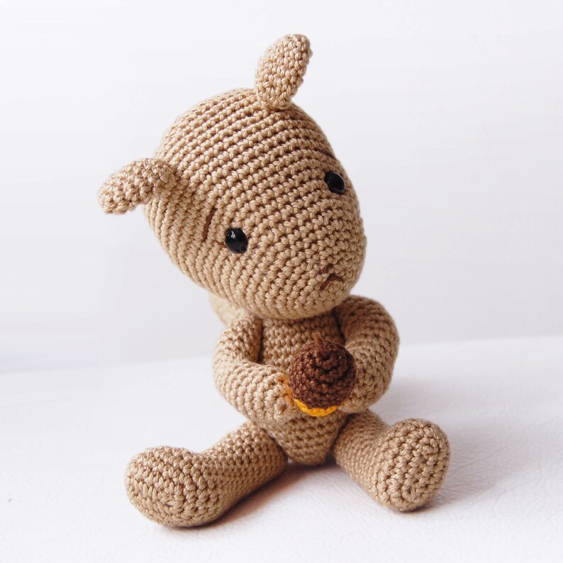 Crochet squirrel pattern Amigurumi Simon the Squirrel image 5