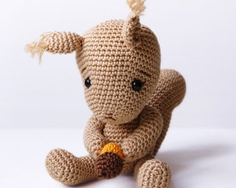 Crochet squirrel pattern - Amigurumi Simon the Squirrel