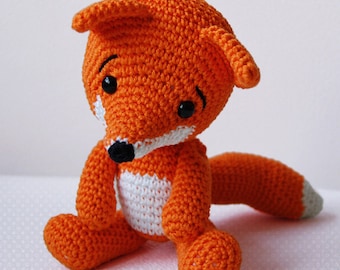 Amigurumi Crochet Fox Pattern - Lisa the Fox - Softie - Plush