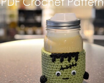 Haak Frankenstein Mason Jar Gezellig Patroon Spooky en Stitch-tacular Halloween Decor DIY Drink Sleeve Coffee Lovers Handgemaakt Cadeau