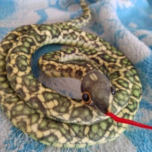 Extra Large 160cm Snake Plush Toy - Soft & Cuddly Serpent Stuffed Animal - Perfect for Kids, Home Decor, and Gifts  Realistic Long Snake Toy