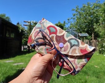 Handmade Tapestry Eyeglasses Pouch | Woven Gobelin Fabric Glasses Case with Snap