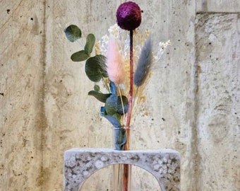 Blumenvase/Reagenzglas/Beton/Tischdeko/handmade/Trockenblumen/Flower/haltbar/Wohndeko