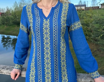 Blå broderad blus för kvinnor, bohemisk sommar Vyshyvanka-skjorta med långa ärmar, etnisk bomullstopp, handgjord ukrainsk present till mamma
