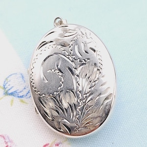 Vintage Silver Etched Large Oval Locket - Hallmarked Birmingham