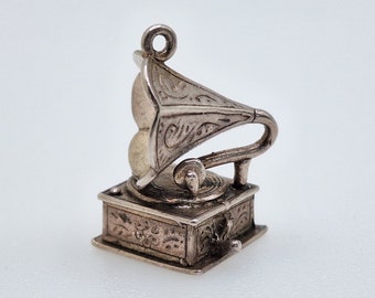 Gramophone   - Vintage Sterling Silver Charm