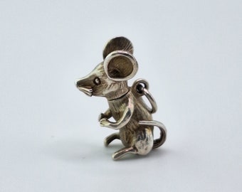 Mouse Articulate and Moving - Vintage Sterling Silver Charm or Pendant