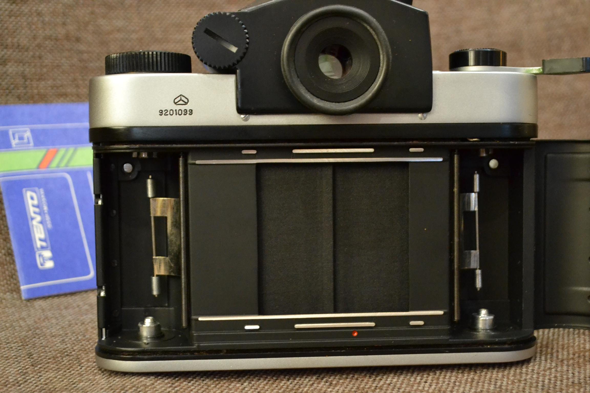 KIEV-60 TTLカメラMC Volna 3レンズ中判カメラボックス入り工場キット+