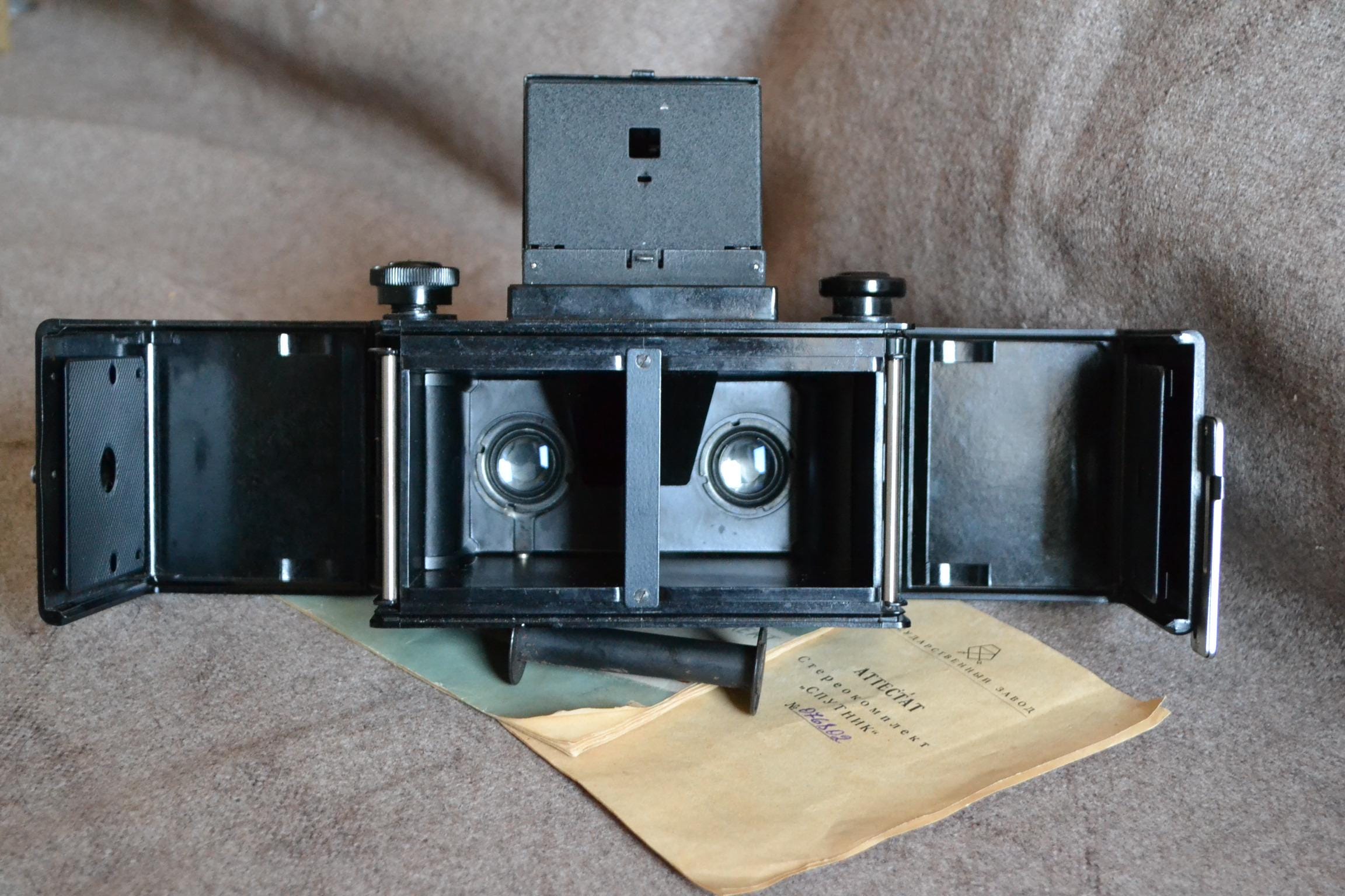 整備済みヴィンテージ SPUTNIK ソビエト製ステレオ TLR 中判カメラ 6x6