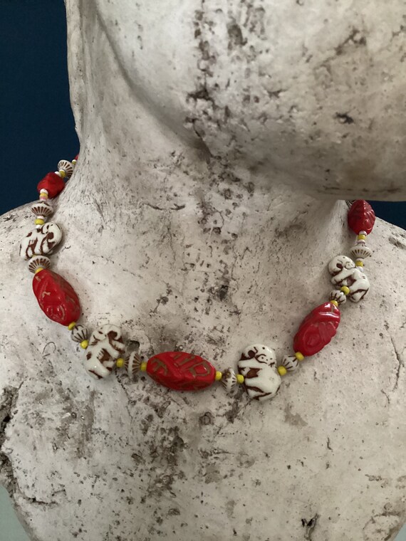 Vintage Neiger elephant and red bead pressed glas… - image 7